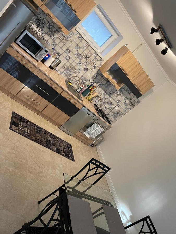 M3 Apartment *